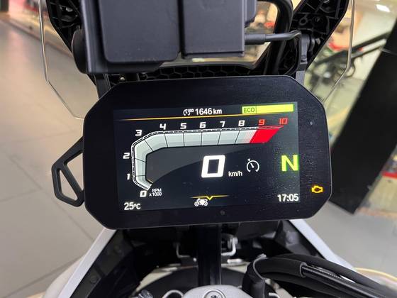 BMW R 1300 GS PLUS BMW R 1300 GS PLUS